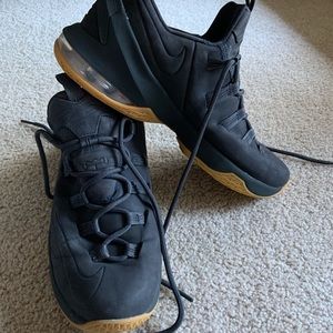 Nike Lebron 13 low Premium anthracite gray!!!